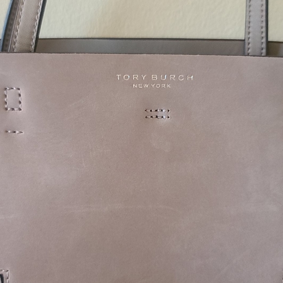 Tory Burch - Picture 2 of 6